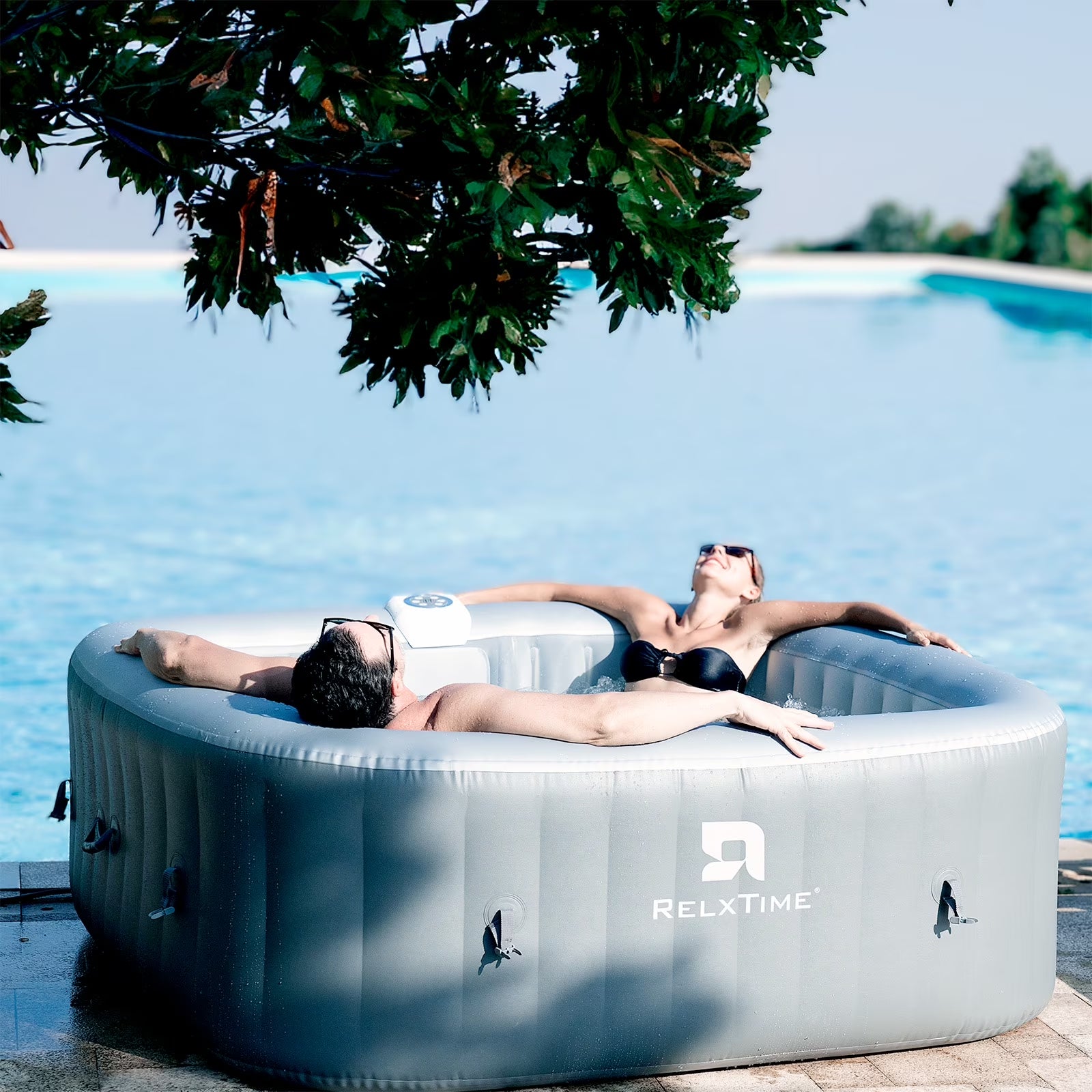 Portable Outdoor Spa, 4-6 Person Inflatable Hot Tub, Square Pool with 130 Massage Jets, 104°F